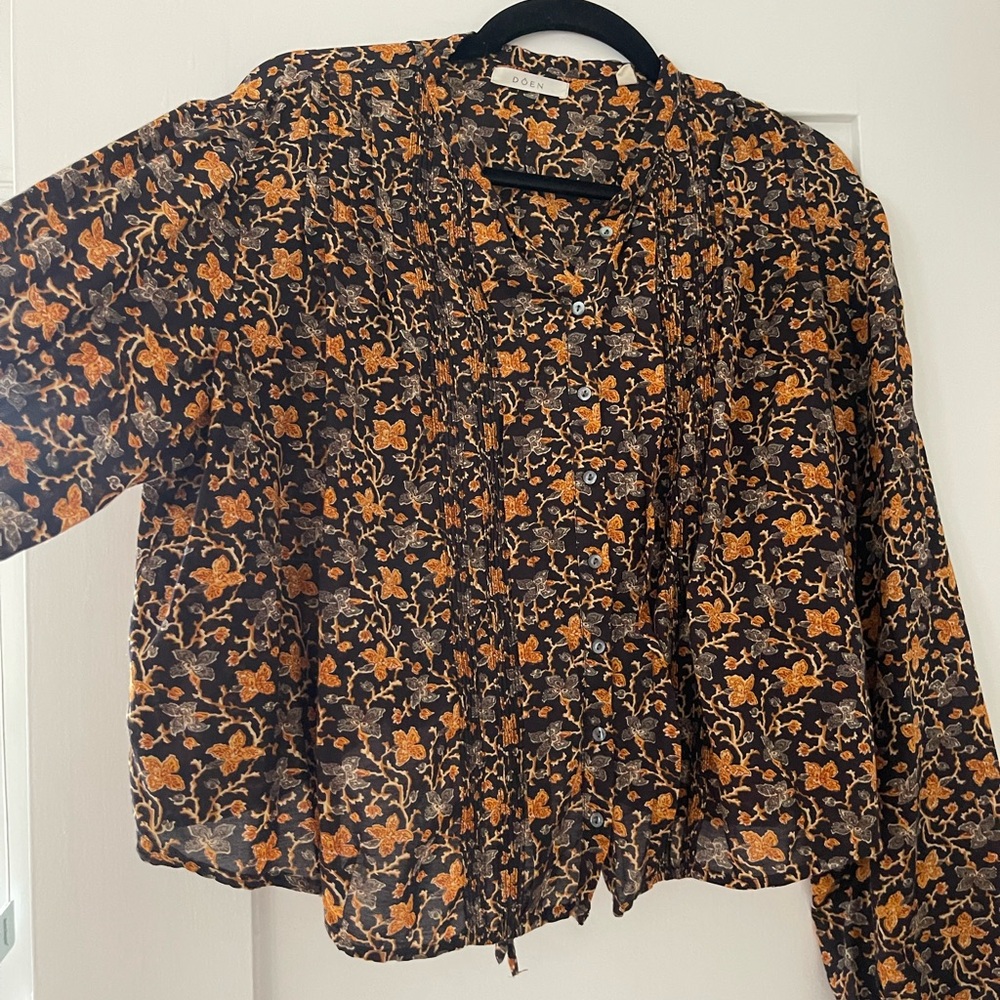 Doen Floral Black and Orange Blouse